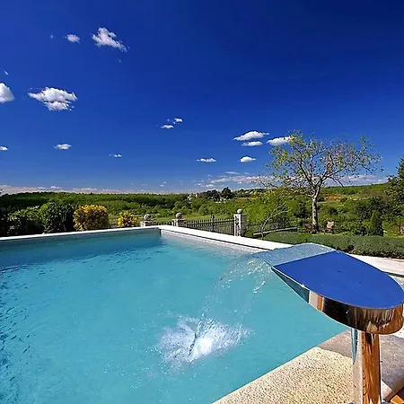 度假居 Heritage Holiday In With Outdoor Pool *